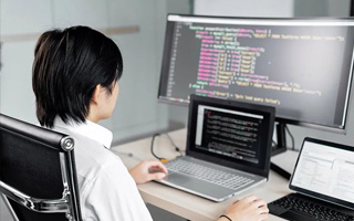 河间 api php源码,下载的php源码怎么运行呢？